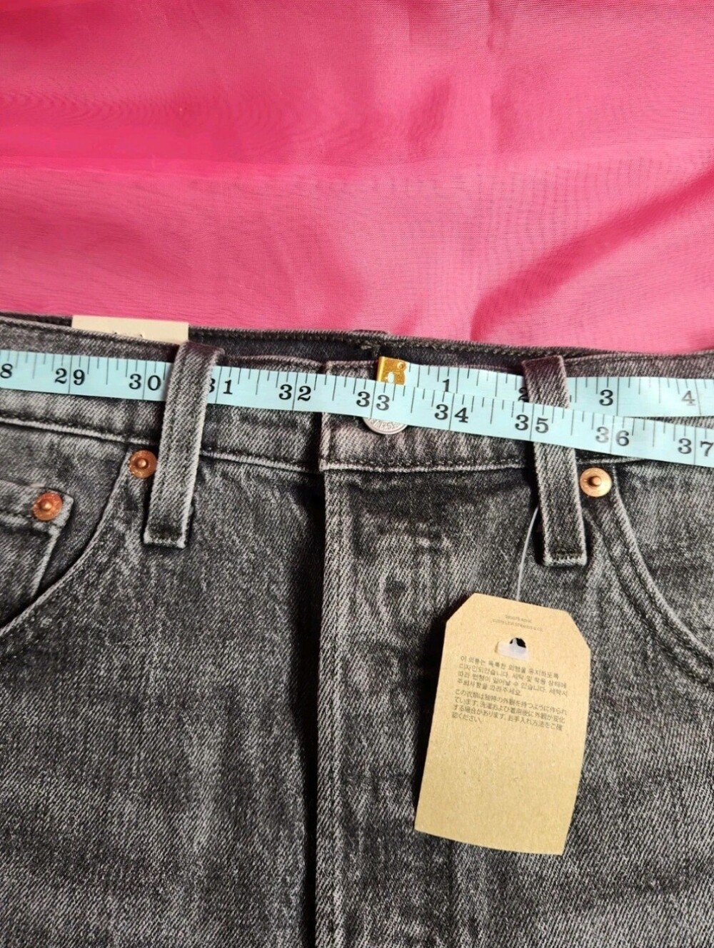 Levi's 501 Women's Shorts Size 30 Black Button-fly High Rise Cut-off NWT 33 - Picture 8 of 9